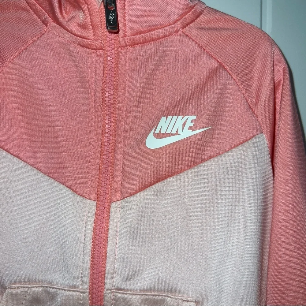 Nike Toddler Girl’s Pink Full-Zip Jacket Size 4T - Picture 2 of 5